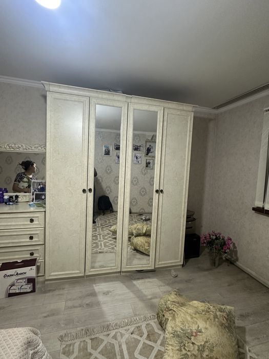 Спальный гарнитур