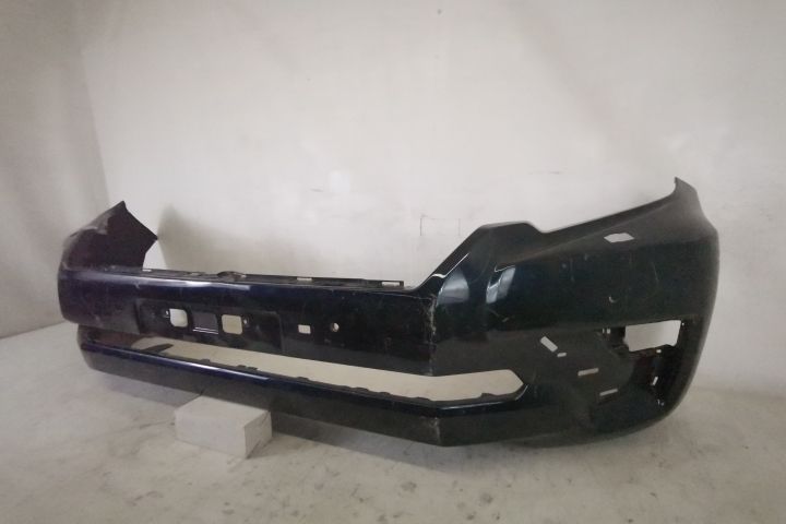 Предна броня Оригинална С Датчици И Миещи Устройства В Добро Състояние