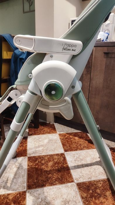 Peg Perego стол за хранене
