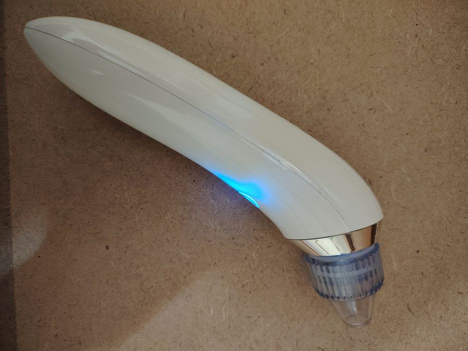 Устройство за почистване на лице