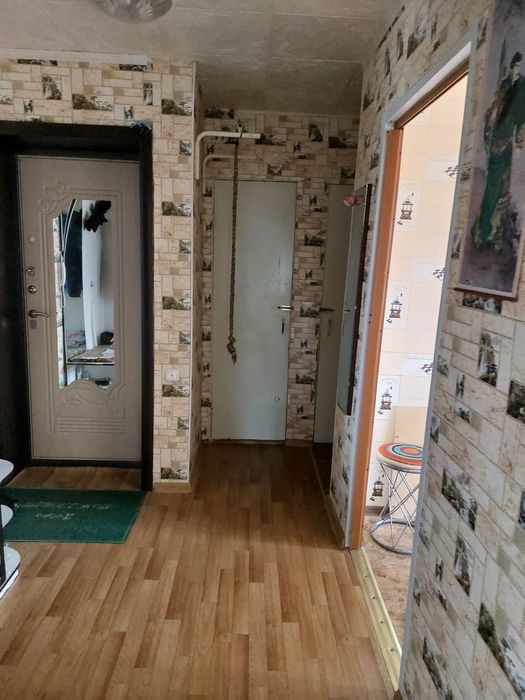 Продам квартиру 4-х комнатную