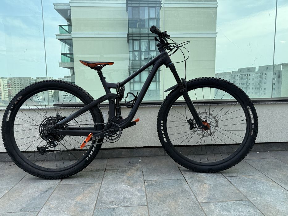 Bicicleta Scott Genius 950 2025 conditie intacta