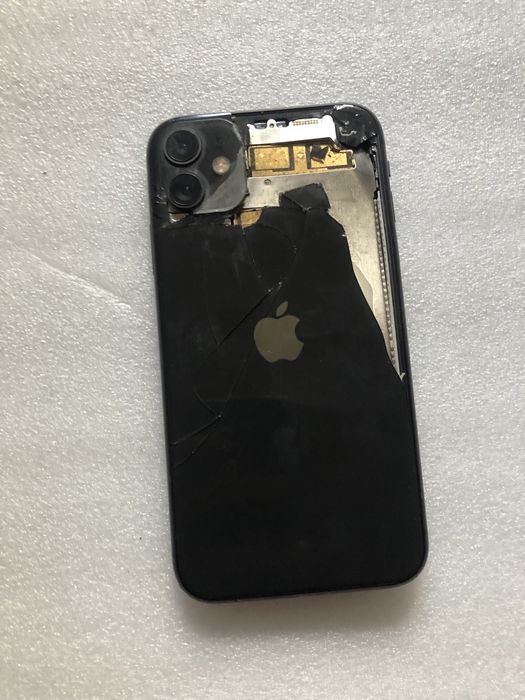 Iphone 11 pentru piese