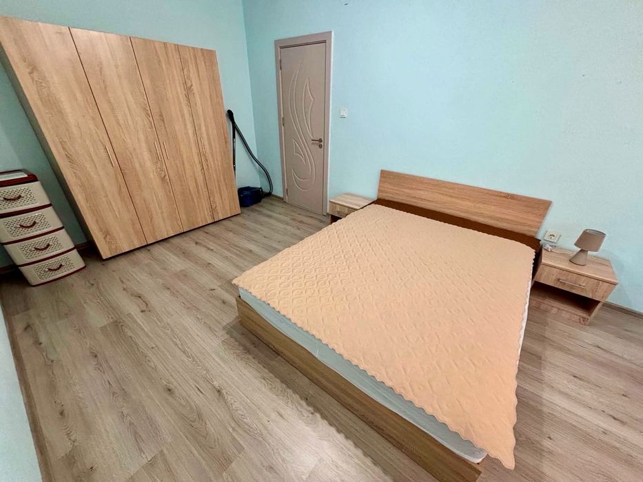 НОВА ЦЕНА! ОТ СОБСТВЕНИК! - 2 + кухня, кв. Три Чучура юг