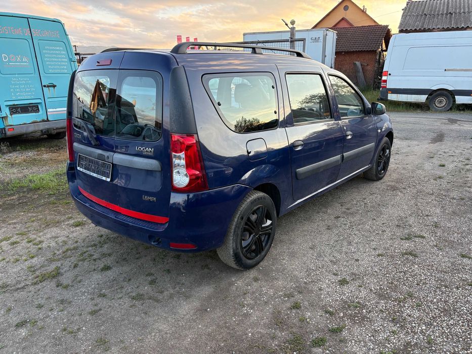 Dacia Logan MCV .7 locuri . Klima