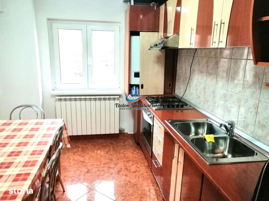 Apartament 2 camere decomandat, etaj 2, Bloc 1986, Precista