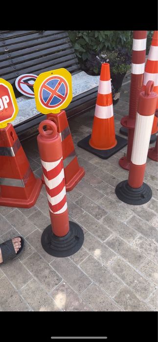 дорожный столбик