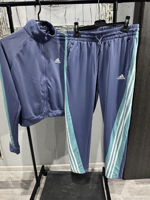 Дамски спортен екип Adidas
