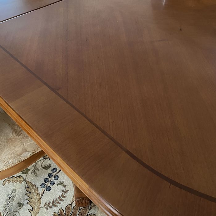 Продается стол идеальное состояние