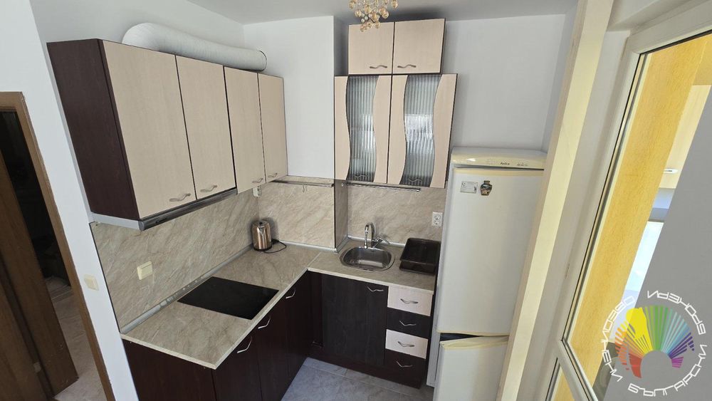 Дава се под наем Двустаен апартамент в Бургас, Център - 70 кв.м за 408 € - Снимка #3