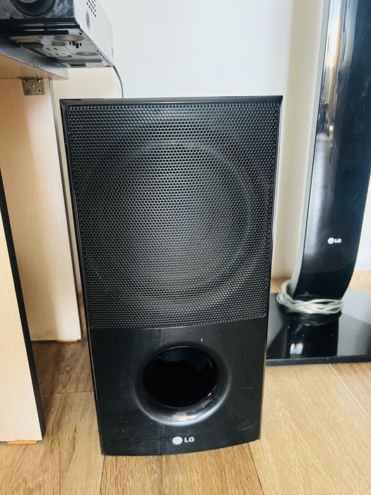 Продам домашний кинотеатр