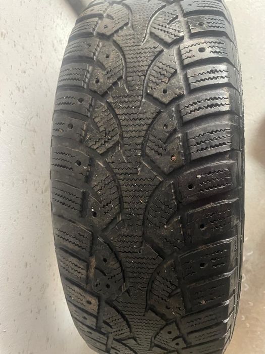 Зимние шины 225/70R16