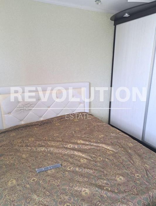 Дава се под наем Тристаен апартамент в Варна, Младост 1 - 95 кв.м за 650 € - Снимка #1