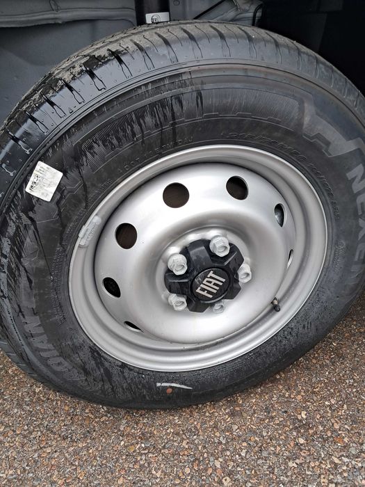 Nexen  215/70/16C Roadian CTX Нови