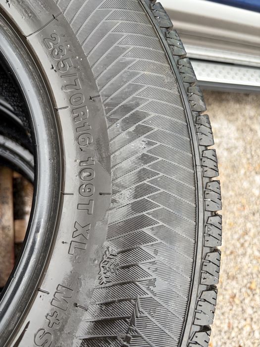 Зимни гуми за джип 235/70/16