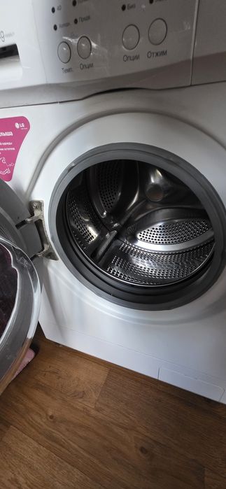 Продаётся машина стиральная LG 5 кг