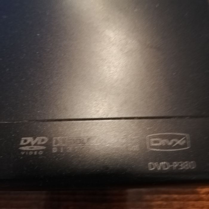DVD Samsung+cabluri alimentare tv!! Curtea de Arges • OLX.ro