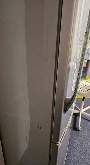 Продам холодильник Panasonic.