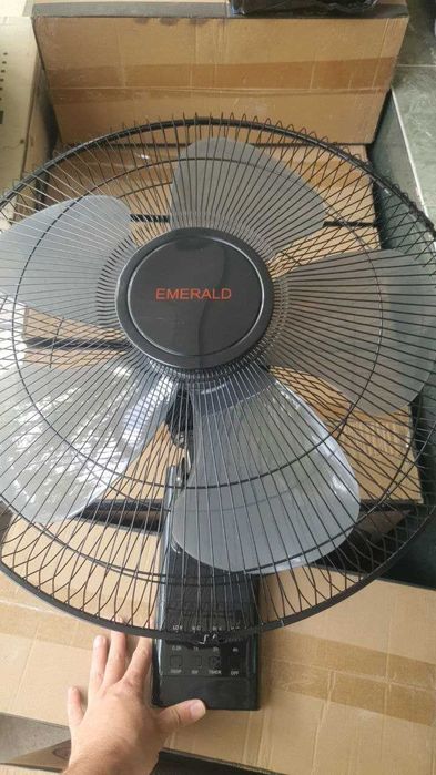 Ventilator EMERALD devor pultli / Настенный вентилятор с пультом