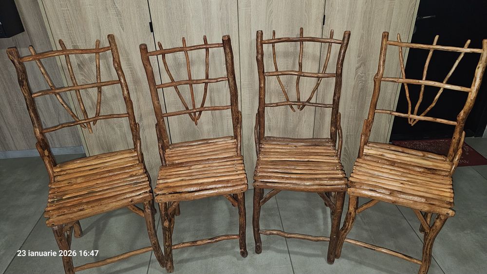 Vând scaune rustice