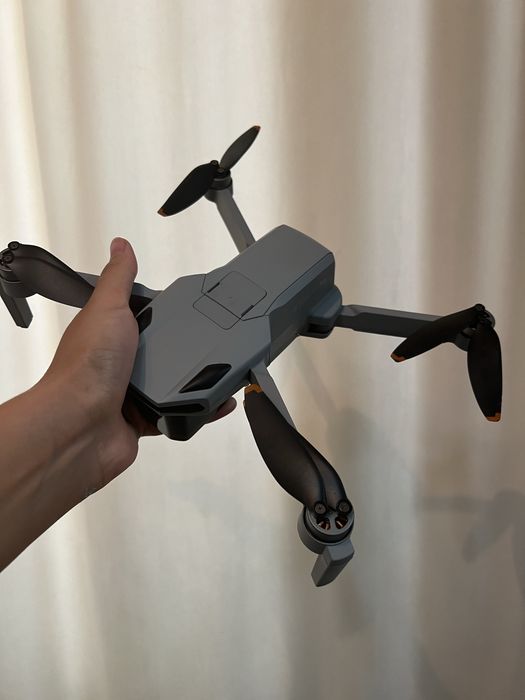 Продаю дрон новый