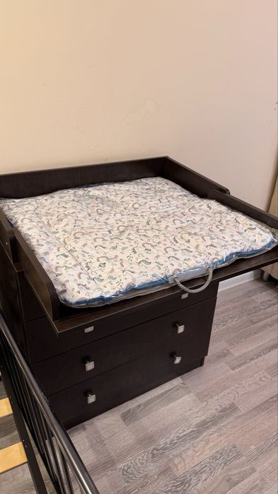 Продается комплектом Детская кроватка и комод