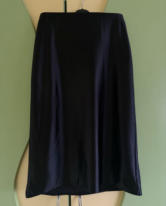 Fusta midi din satin negru XS