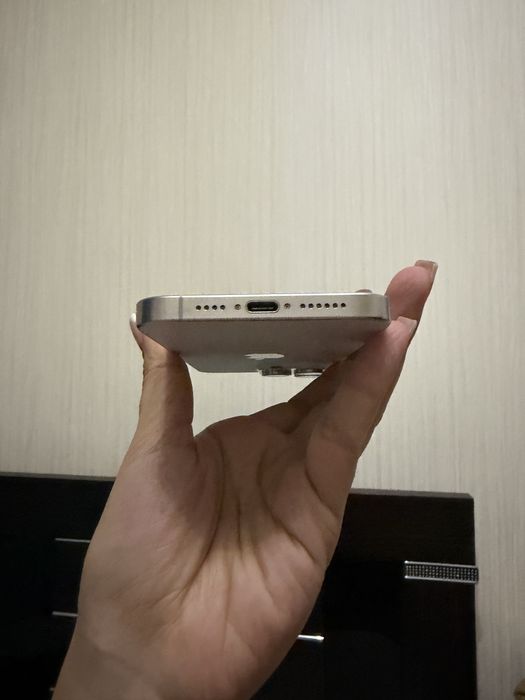 Продам Iphone 15 pro max