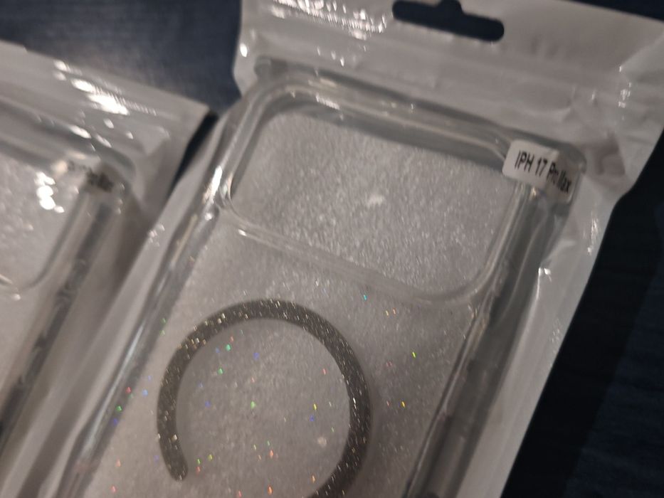 Iphone 17 Pro Max Magsafe блестящ гръб