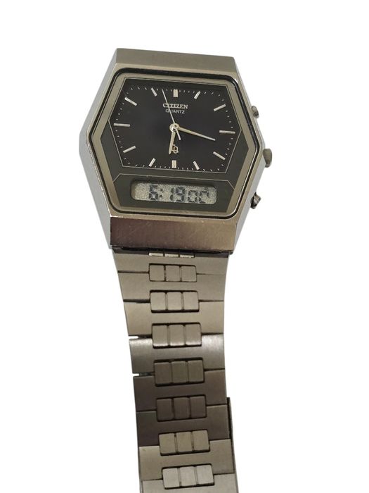 Ceas Citizen  digital, analogic