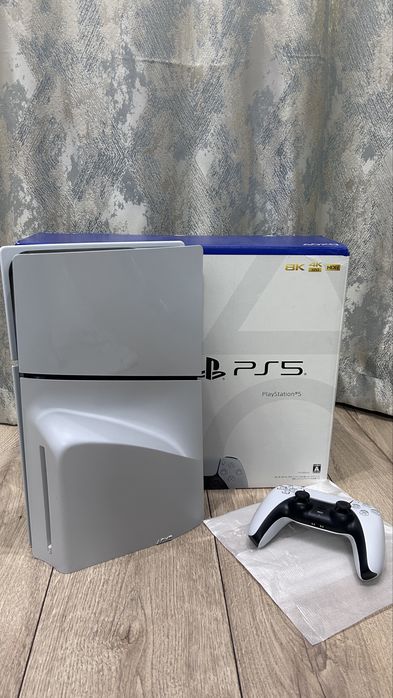 Продам PlayStation 5 Slim.
