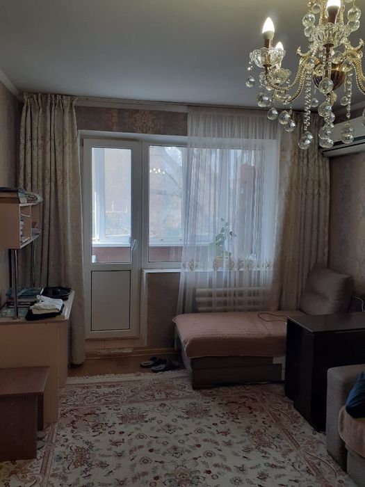 Продам 3 в районе Аптеки по Абая