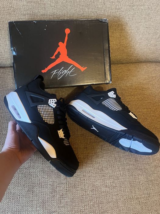Jordan 4 white thunder 40-45