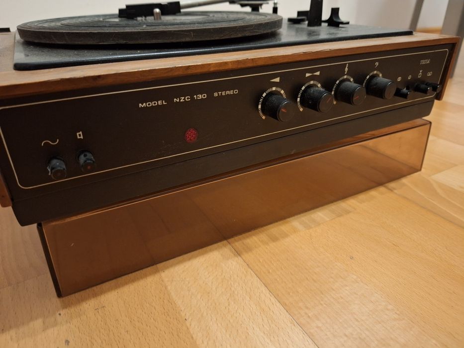 Pick-up Tesla NCZ 130