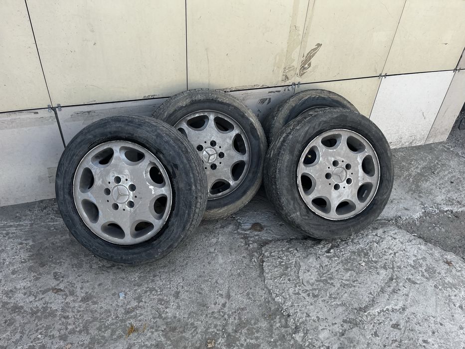Продаю б/у летние шины с дисками, r15