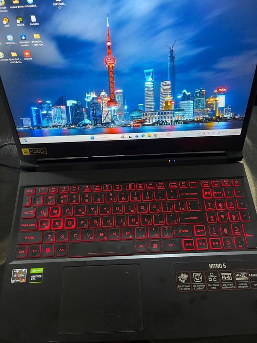 Новый ноутбук продаем