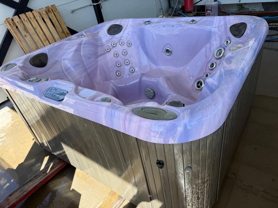 Градински джакузита внос