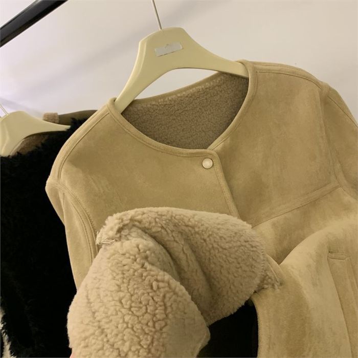 Дубленка женская.