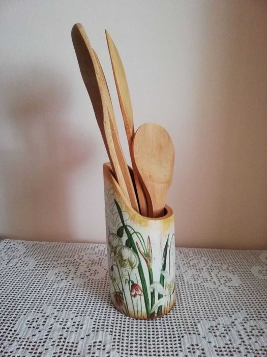 Кухненски аксесоари, дървени бъркалки в стойка от бамбук ПАКЕТНА цена