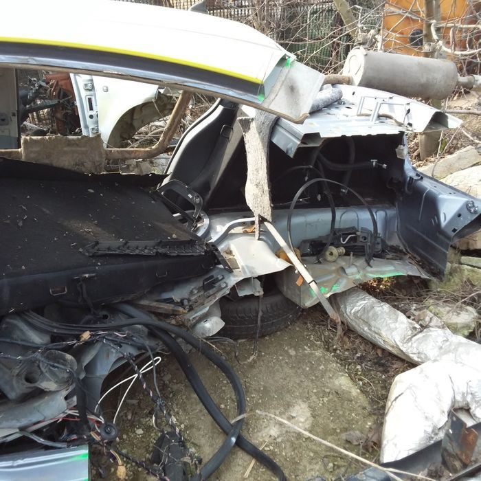 Dezmembrari Renault FLUENCE (L30) (2010-) 1.6 16V Benzina