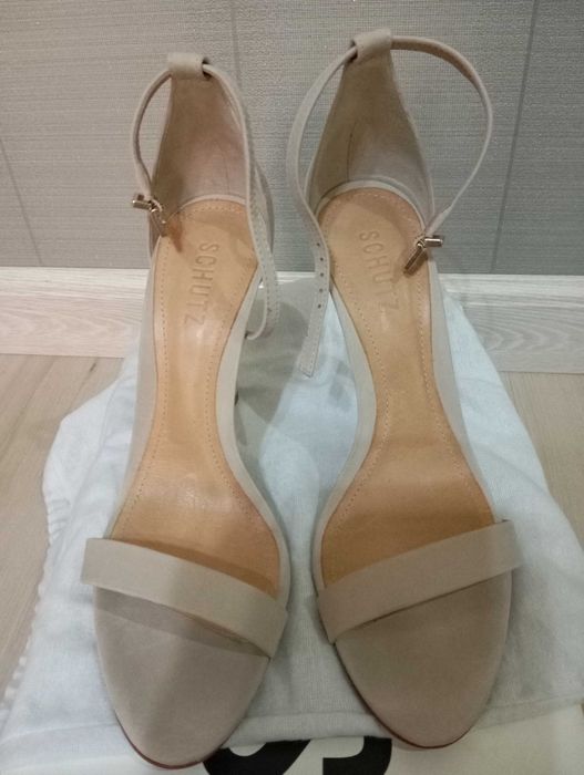 Сандалии женские Schutz Giselle натур. кожа нубук 39