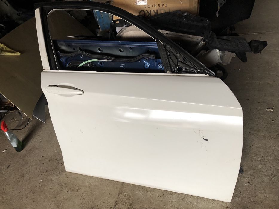 Usa dreapta fata bmw Seria 1 f20. Culoare alb.