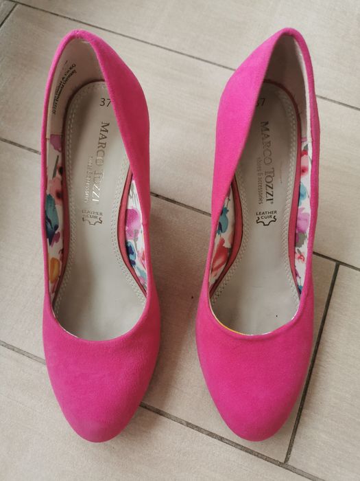 Pantofi roz ciclame masura 37, ca noi
