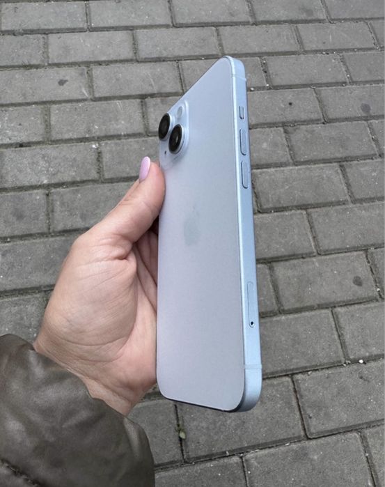 Vand Iphone 15 ca nou