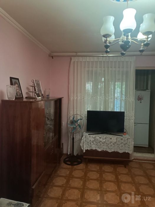 Срочно в связи с отъездом  продается 3/ комнатная квартира собственник
