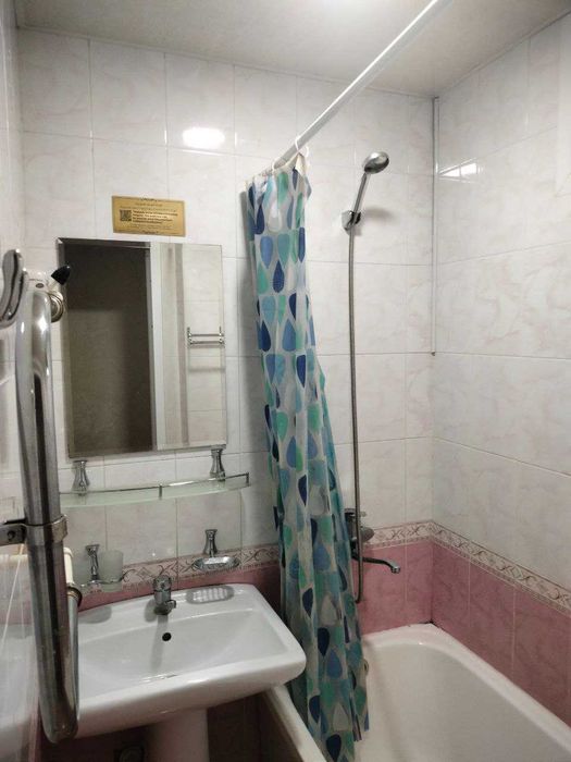 Сдается квартира, 3/1/5 (комн/этаж/этажн дом), Метро Буюк Ипак Йули