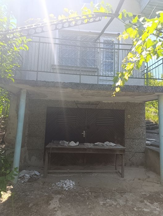 Вила местност Садовете гр.Лом