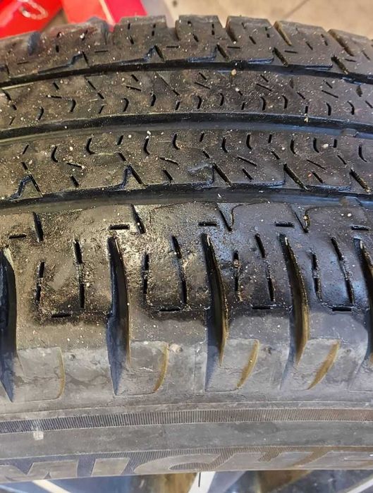 Продавам 4бр летни гуми Michelin Agilis Camping 225/75 R 16CP