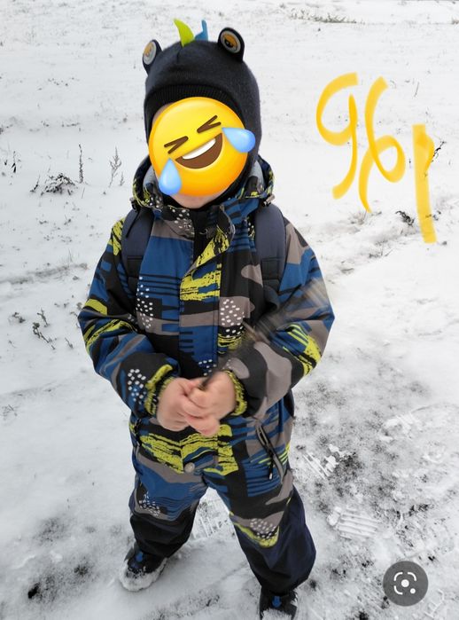 Демисезонные куртки, комбинезоны