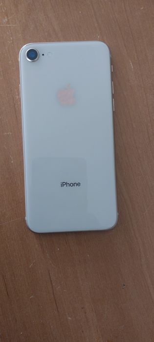 iPhone 8 срочно.